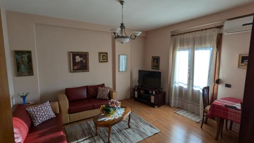 visitShkoder - Noel's Home