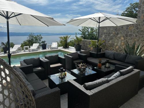 Villa Riviera