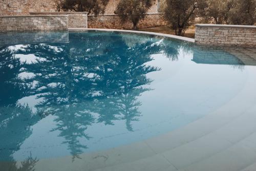 Bazén v ubytování Villa delle Querce Resort nebo v jeho okolí