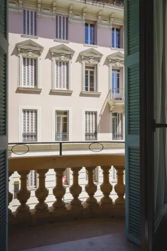 Hotel Gounod Fully Renovated photo 6