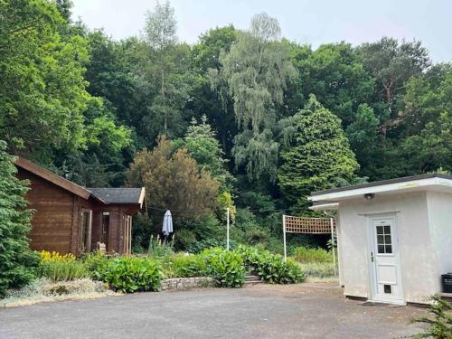 Tòa nhà nơi căn hộ tọa lạc