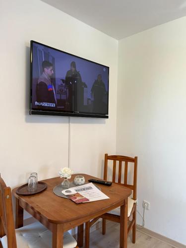 TV a/nebo společenská místnost v ubytování Waldhaus Lahnstein