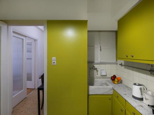 Pangrati Flat with Fiber WiFi, Near Kallimarmaro