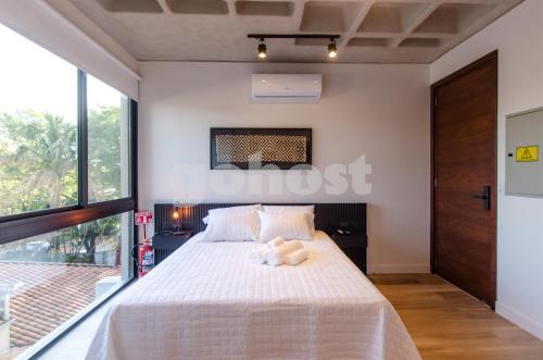 Minimalist loft in Villa Morra