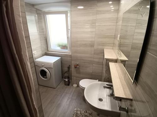 Ένα μπάνιο στο captain Ivo