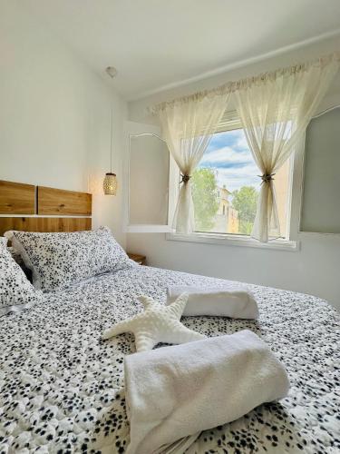 Bonito apartamento con piscina a 50 metros de la playa!