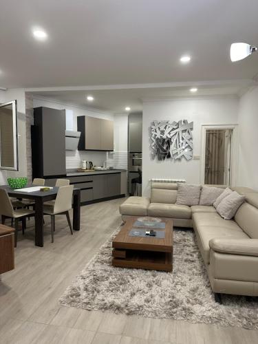 Posezení v ubytování Hugo Apartment Risan