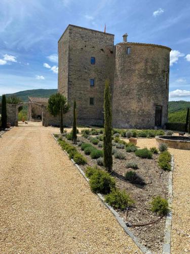 Chateau de Sainte Jalle