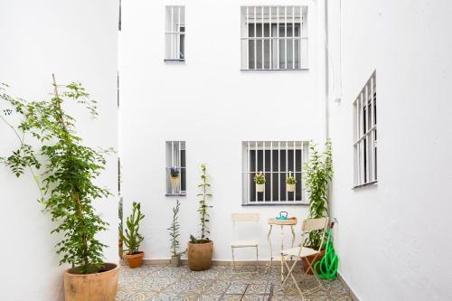NEW Charming Duplex With Private Patio