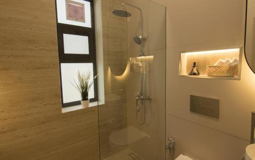 Koupelna v ubytování Modern Luxurious 1BR, Penthouse BLISS