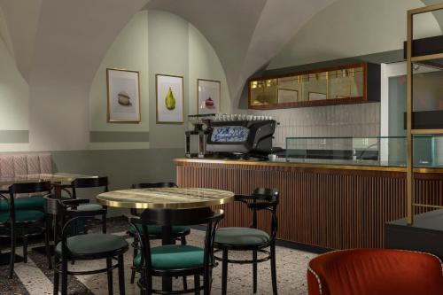 Restaurace v ubytování Hotel Savorsky
