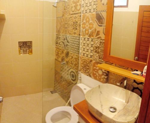 Ένα μπάνιο στο Casa White