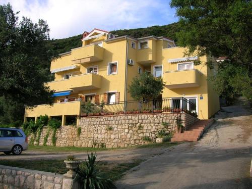 Apartments with parking space Supetarska Draga - Gornja, Rab - 13645