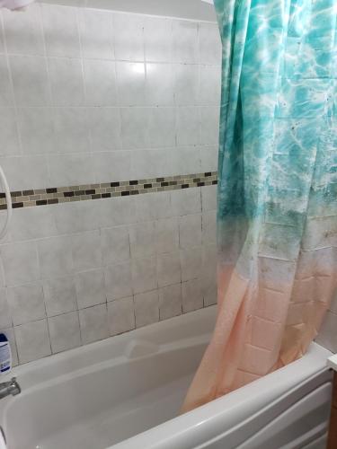 Un baño de Beautiful Home