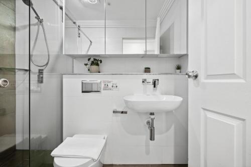 Koupelna v ubytování Quaint Double Room - Centrally Located at Glenfield - Shared Bathroom