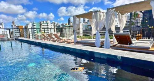 Hồ bơi trong/gần AX Urban 750