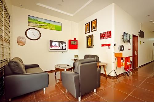 Televisyen dan/atau pusat hiburan di RS Hotel Desa Cemerlang Johor Jaya
