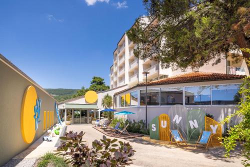 Budova, kde se hotel nachází