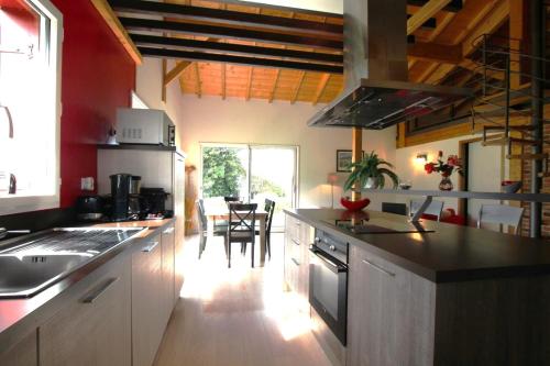Dapur atau dapur kecil di Karrikaburia