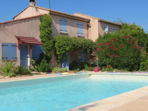 Villa au calme avec piscine