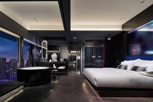 ISEYA Design Hotel Chengdu Taikoo Liにあるベッド
