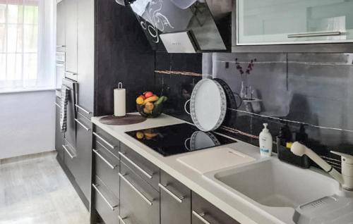 Φωτογραφία από το άλμπουμ του Lovely Home In Lubniewice With Wifi σε Lubniewice