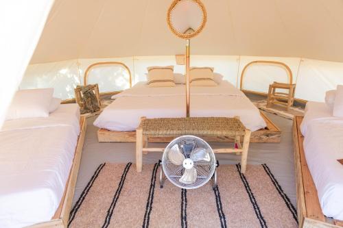 Letto o letti in una camera di HolaCamp Albufeira
