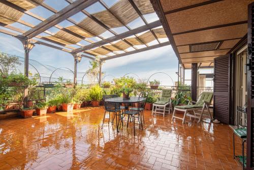 Big Terrace Grand House - New