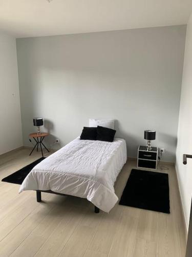 Photo de la galerie de l'établissement Villa Luxe Piscine Spa Vue, à Grenay