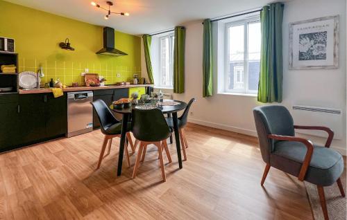 Gallery image of 1 Bedroom Cozy Apartment In Saint-Renan in Saint-Renan