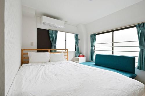 Super close to Dotonbori! Great location room#401