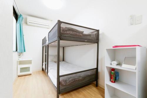 Super close to Dotonbori! Great location room#402