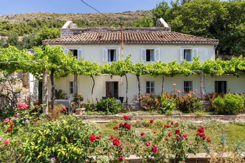 House Verde - Private Seaview House & Garden