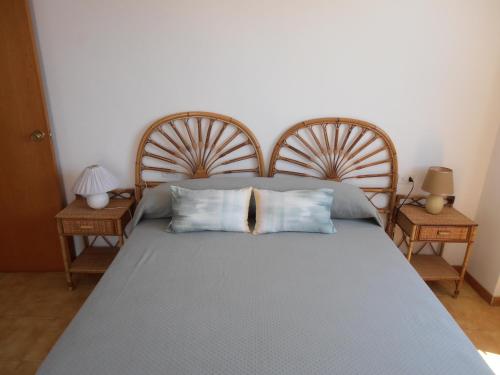 Postel nebo postele na pokoji v ubytování Peñíscola I