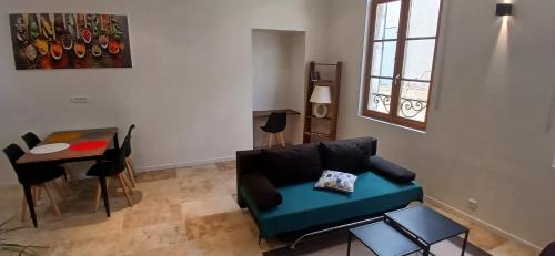 Afbeelding uit fotogalerij van T2 60 m² - Au cœur de tout in Gignac