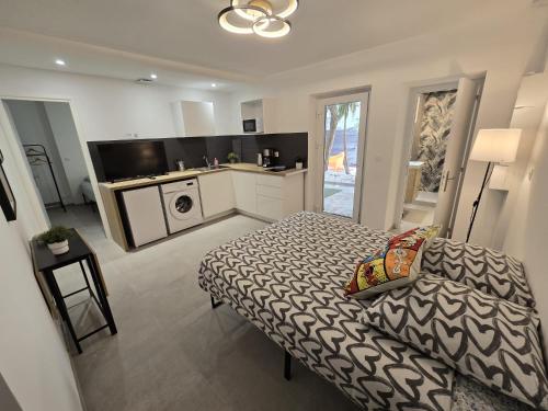 Gregbnb - T2 37m2 - Terrasse - Clim - Ouest - 3