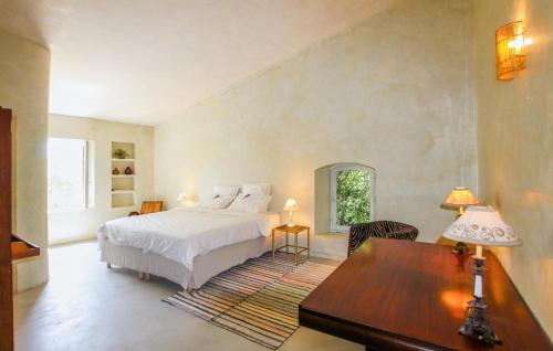 Ένα ή περισσότερα κρεβάτια σε δωμάτιο στο Gorgeous Home In Clansayes Clansayes