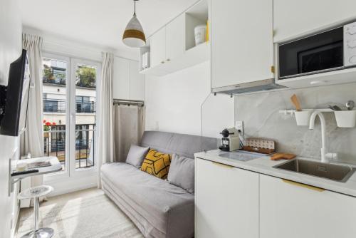 Photo de la galerie de l'établissement Studio avec balcon l'Arc de Triomphe, à Paris