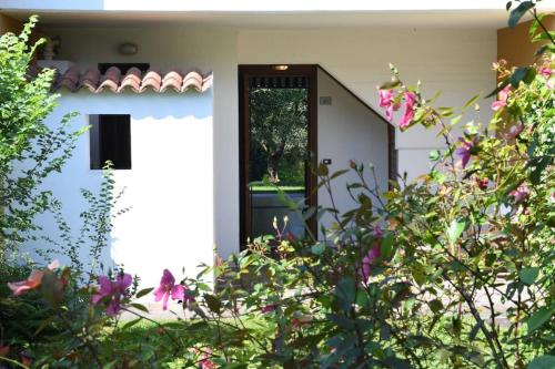 Κήπος έξω από το park residence bellavista