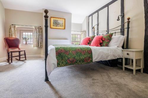 Postel nebo postele na pokoji v ubytování Dial Cottage - Bakewell - Pass the Keys