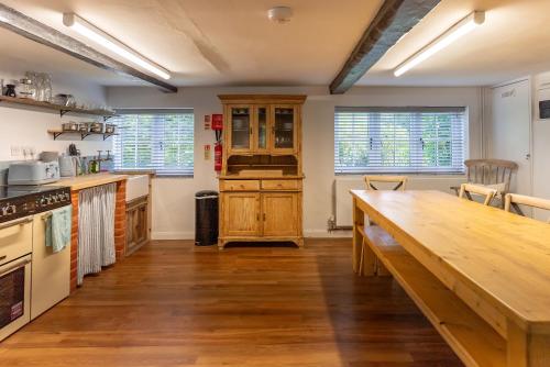 Kuchyň nebo kuchyňský kout v ubytování Redshank Cottage