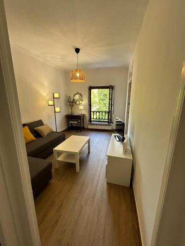 La Aldea 3 , CENTRO DE Comillas