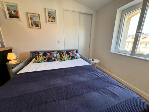 Cama o camas de una habitación en APartHotel Riviera - COCON DE LA LIBERTE - Grimaldi - Promenade des Anglais
