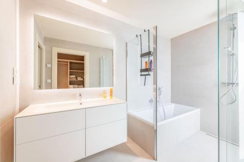 Panoramic sea views and Luxury at Velaya RDR391