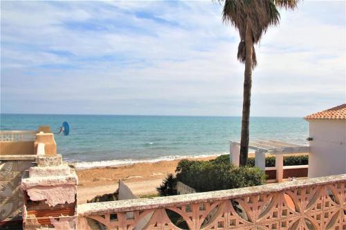 Seafront beach house Almadraba
