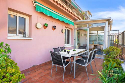 Sunny 3BR2BA w Private Terrace AC