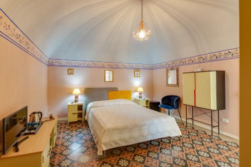 Posteľ alebo postele v izbe v ubytovaní B&B TOMMASO FAZELLO SCIACCA Residenza artistica