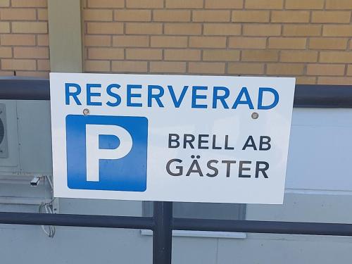 a sign that readsrepared beryl ad gaster at Strandis in Mariehamn