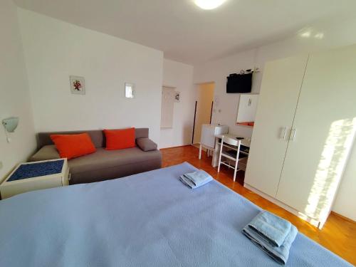 TV a/nebo společenská místnost v ubytování Bed & Breakfast Josip