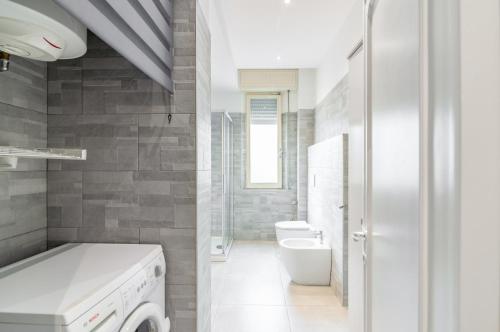 Ένα μπάνιο στο Rossini Apartment in Center of Pesaro!